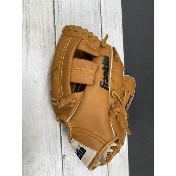 Franklin Field Master Baseball Glove Right Handed, 9 1/2” #4609 - Picture 5 of 7